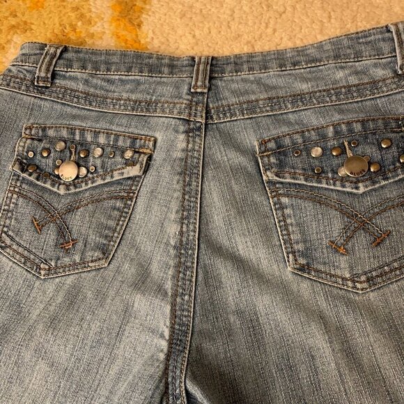 Baccini. Size 12P. Embellished Studded Cotton Blend Jeans. B66 - Picture 1 of 8